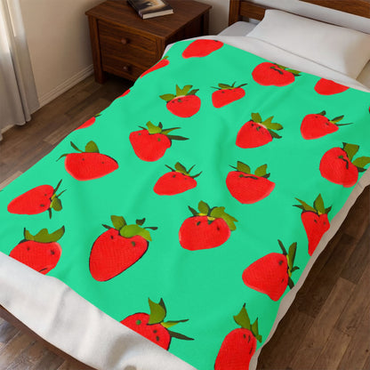 Strawberry Pattern - Plush Blanket