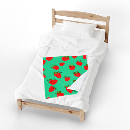 Strawberry Pattern - Plush Blanket