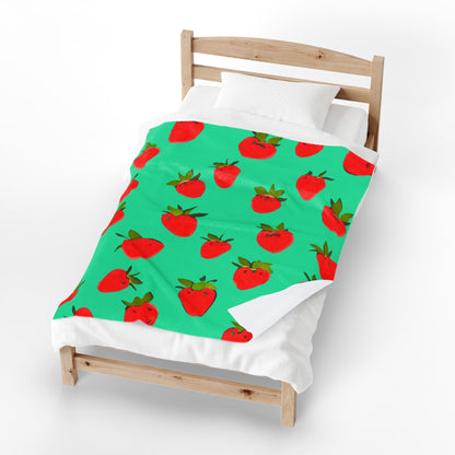Strawberry Pattern - Plush Blanket