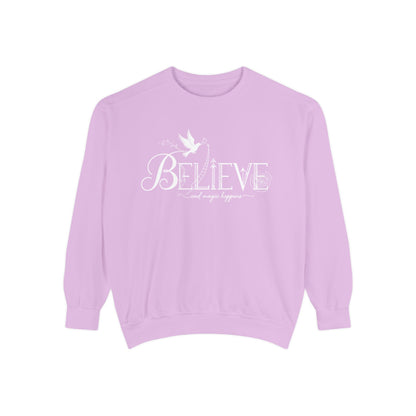 Believe and Magic Happens - Sweatshirt
