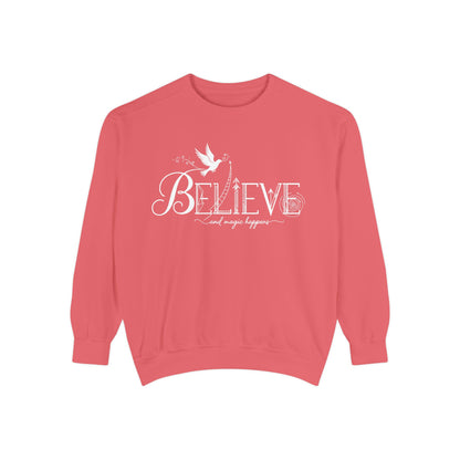 Believe and Magic Happens - Sweatshirt