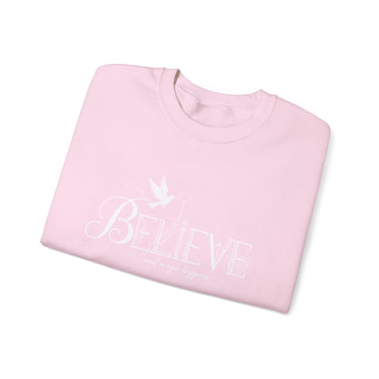Believe and Magic Happens - Sweatshirt