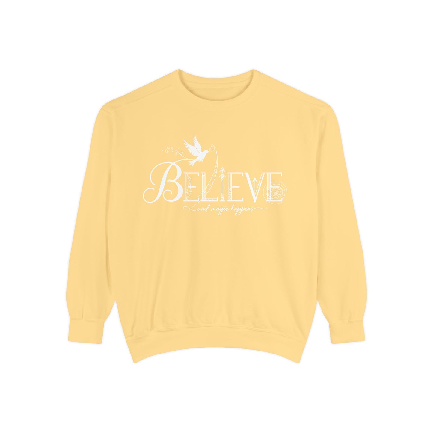 Believe and Magic Happens - Sweatshirt