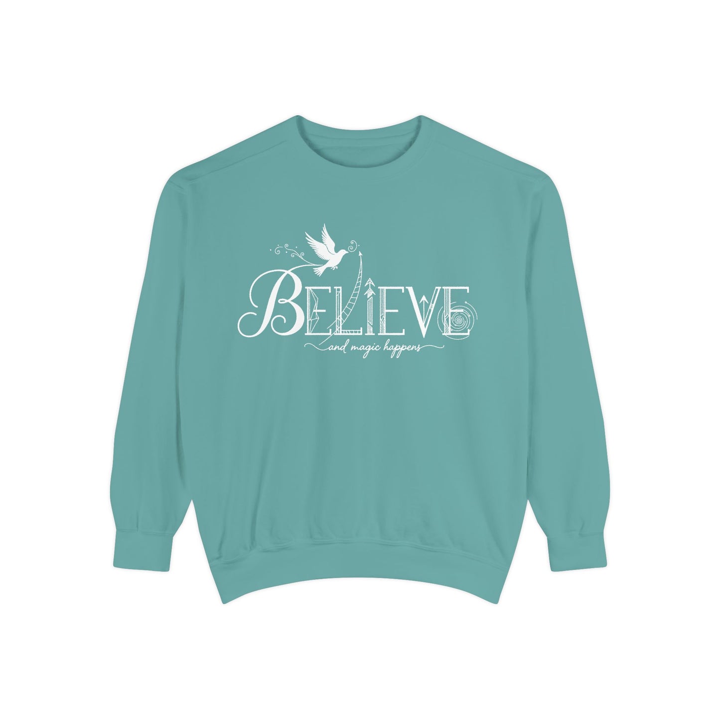 Believe and Magic Happens - Sweatshirt