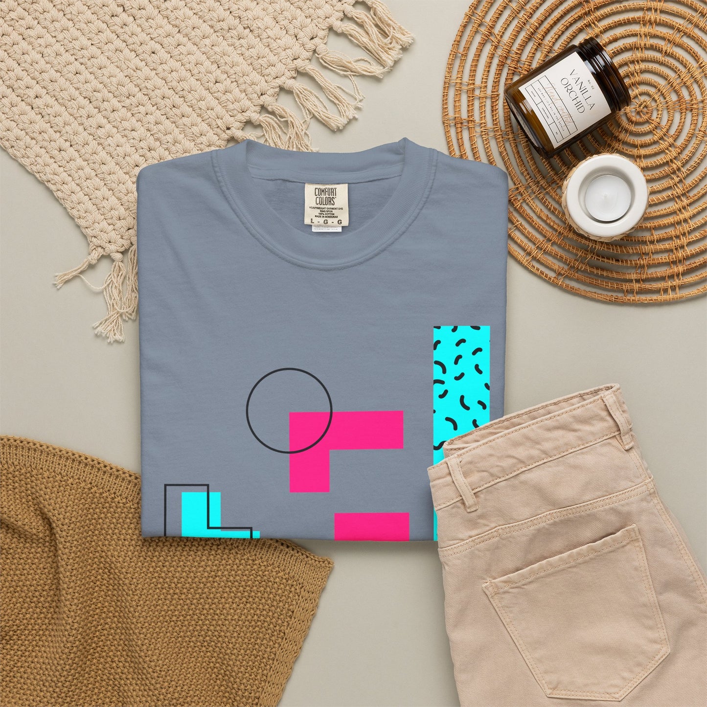 Retro Geometric Vibes - T-Shirt