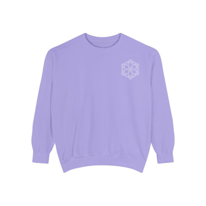 Garment-Dyed Sweatshirt with Elegant Floral Design, Cozy Unisex Sweater, Fashionable Casual Wear, Gift for Her, Perfect for Spring Style