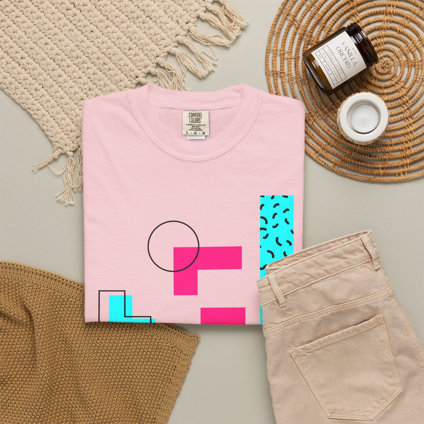 Retro Geometric Vibes - T-Shirt