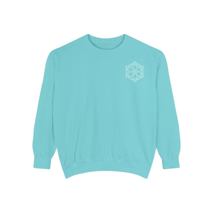 Garment-Dyed Sweatshirt with Elegant Floral Design, Cozy Unisex Sweater, Fashionable Casual Wear, Gift for Her, Perfect for Spring Style