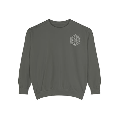 Garment-Dyed Sweatshirt with Elegant Floral Design, Cozy Unisex Sweater, Fashionable Casual Wear, Gift for Her, Perfect for Spring Style